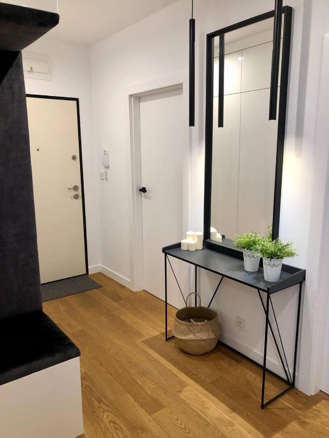 Apartaments Airport Okecie Premium Varšava Exteriér fotografie